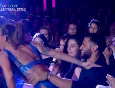 Άφησε τον παρτενέρ της και έπεσε στην αγκαλιά του Βασάλου η Ευρυδίκη Βαλαβάνη! (βίντεο)